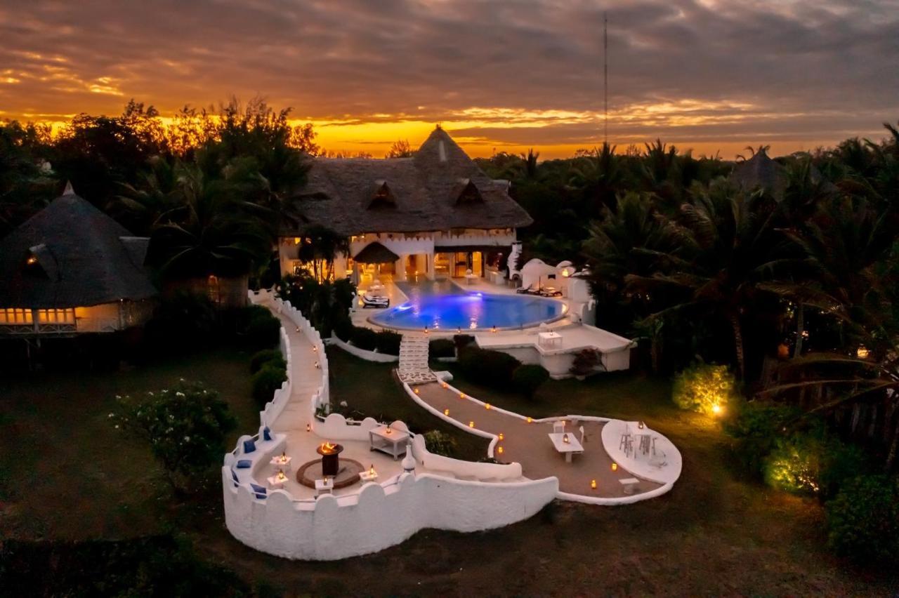 Nuri Boutique Hotel & Villas Msambweni Exteriör bild