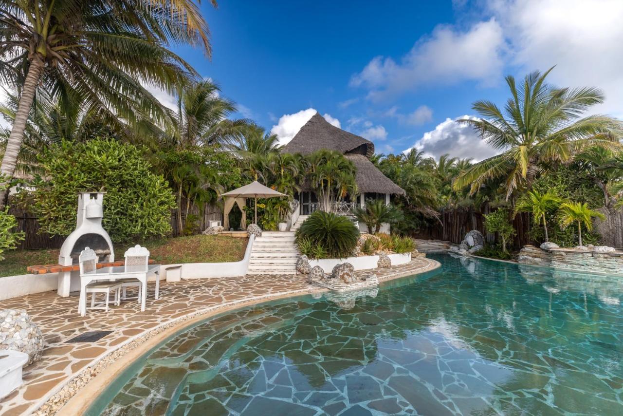 Nuri Boutique Hotel & Villas Msambweni Exteriör bild