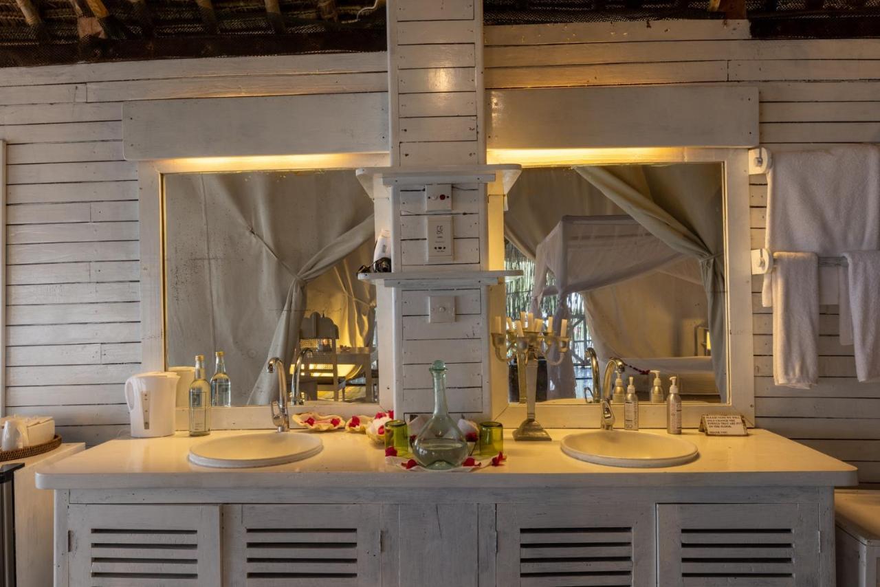 Nuri Boutique Hotel & Villas Msambweni Exteriör bild